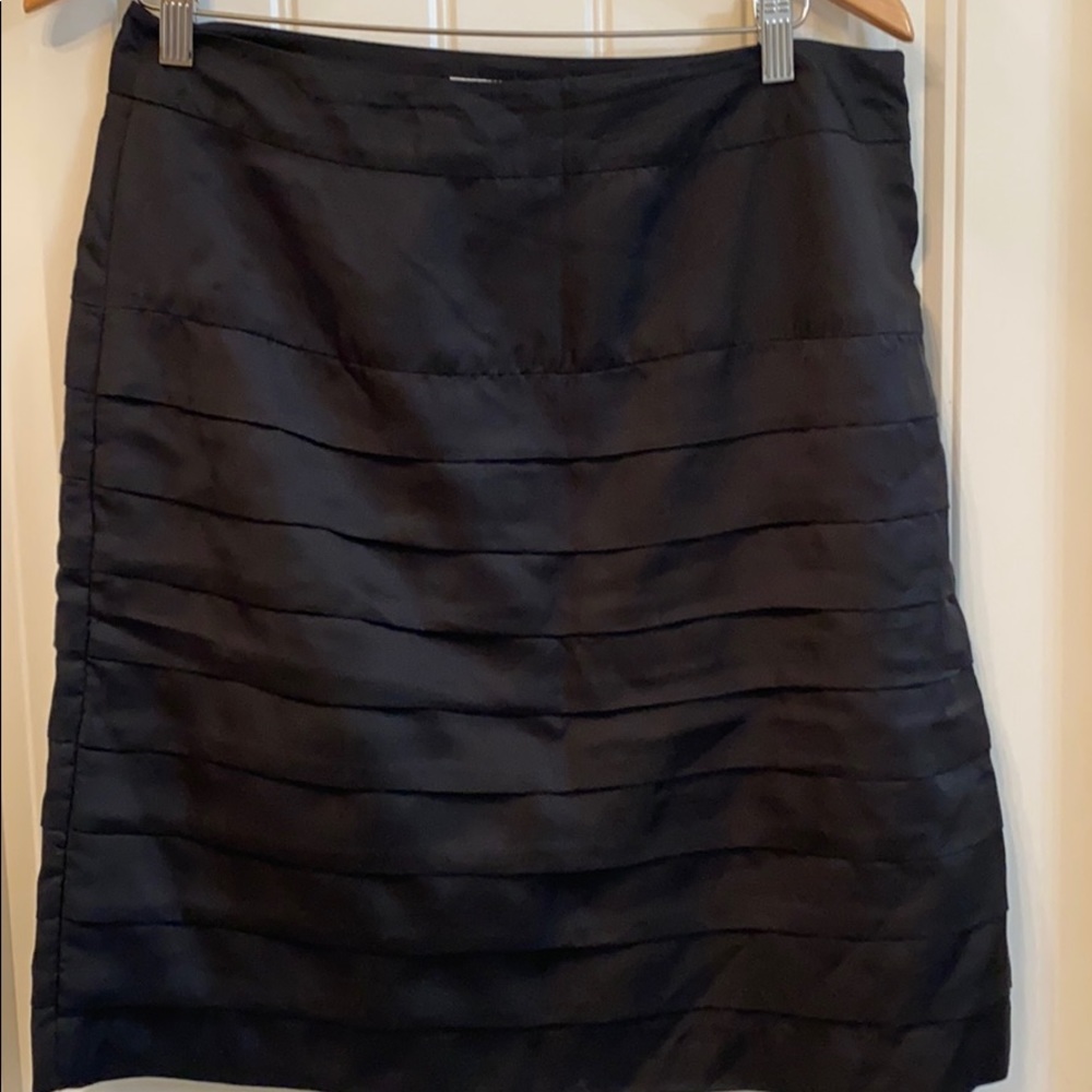 Calvin Klein sz 10 pleated skirt